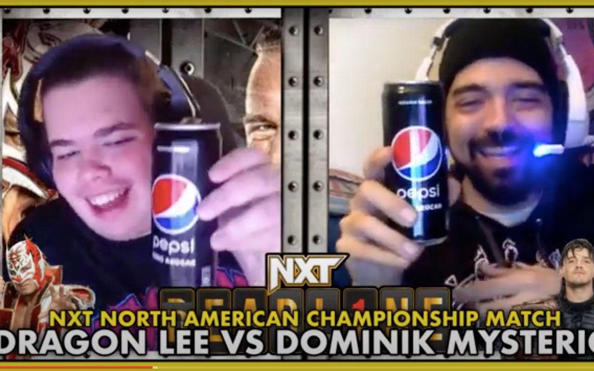 Cuando estás viendo #NXTDeadline y aparece CM Punk por sorpresa... y somehow estás preparado 😂

Gracias @HugoBarrasa por venir a echar una risas💜