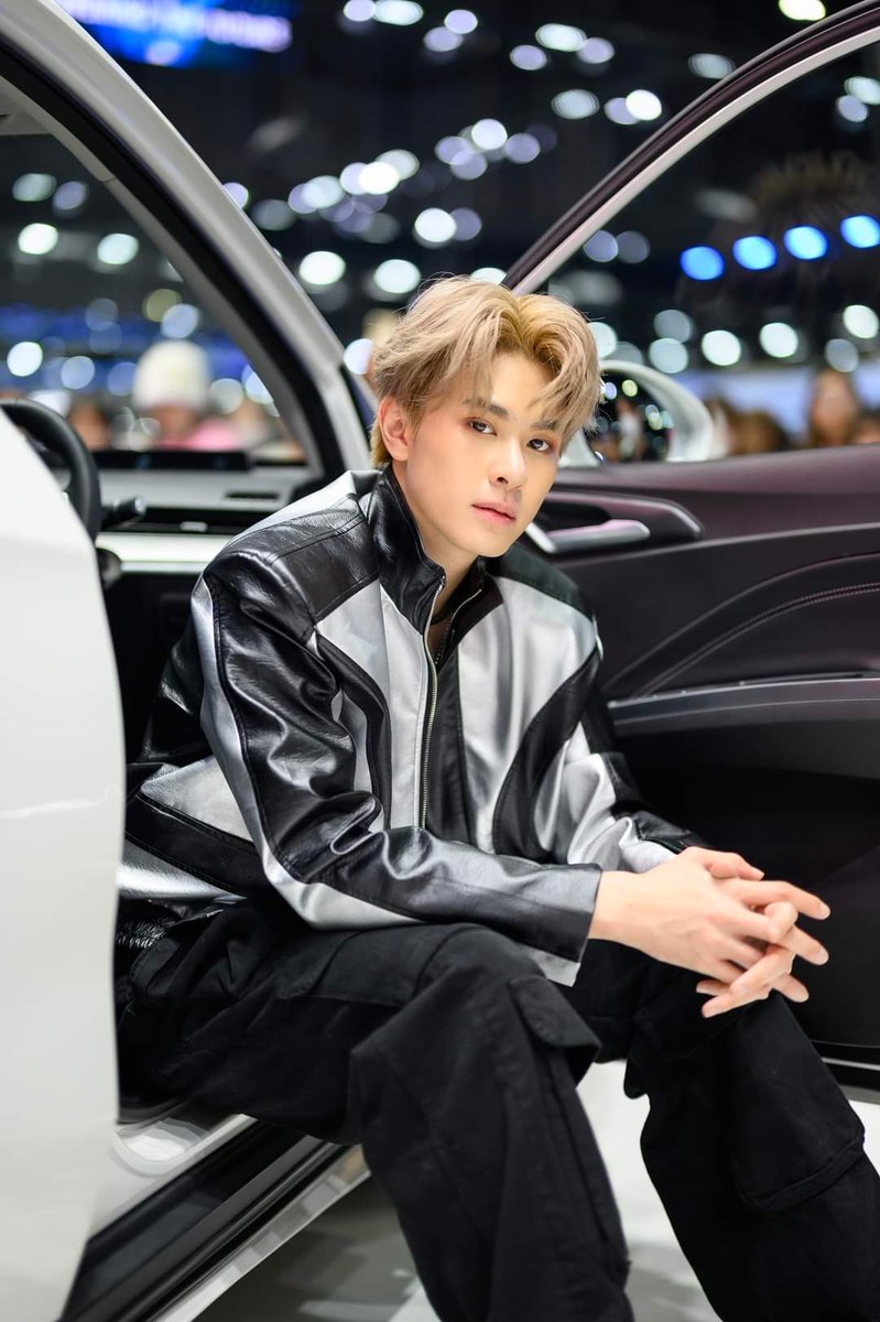 ChRungna's tweet image. เหมาะสม คู่ควร🚘 นจก เธอมันปัง🎉👏🏻 หล่อ เท่มากครับ👍🏻🤩😘
#NETAAutoThailand 
#NETAV  #NETAGT #evcar #Motorexpo2023 #รถยนต์ไฟฟ้า #EV
#JackieJackrin