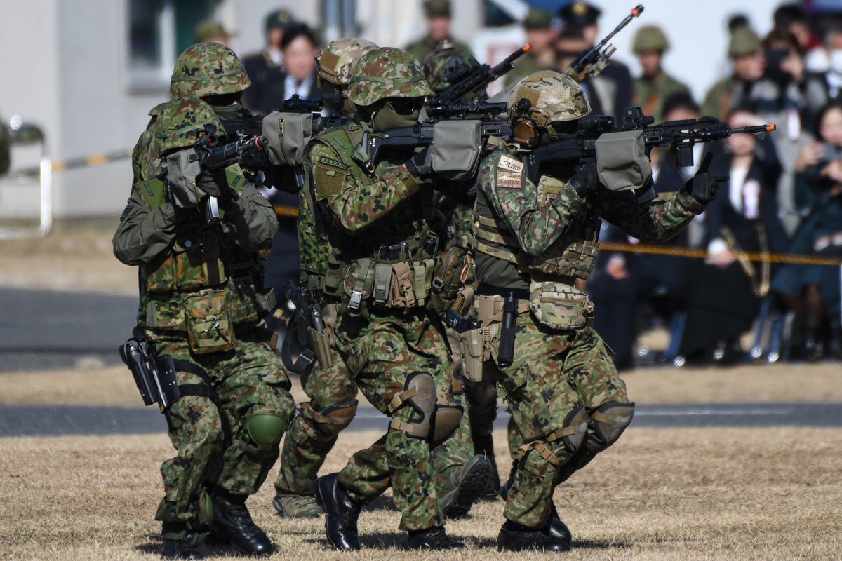 kyuimaru's tweet image. 小倉駐屯地 創立67周年
第40普通科連隊 創隊61周年記念行事

40普は市街地戦闘、CQBを得意とする部隊で、今年も訓練展示ではその本領を魅せてくれました。

相変わらず私物マシマシです。