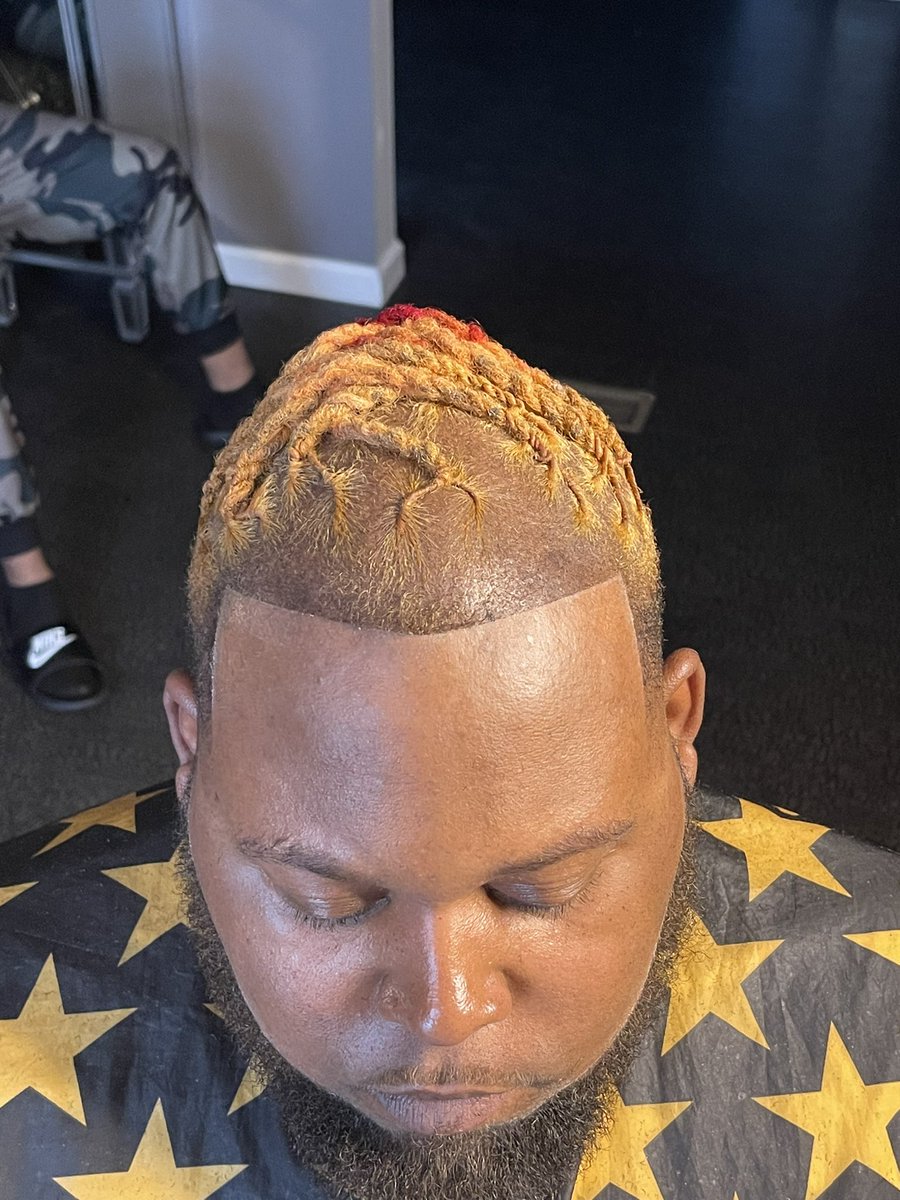 GucciBarber's tweet photo. Christmas addition 💥💥 https://t.co/eMDHT1SxlH
