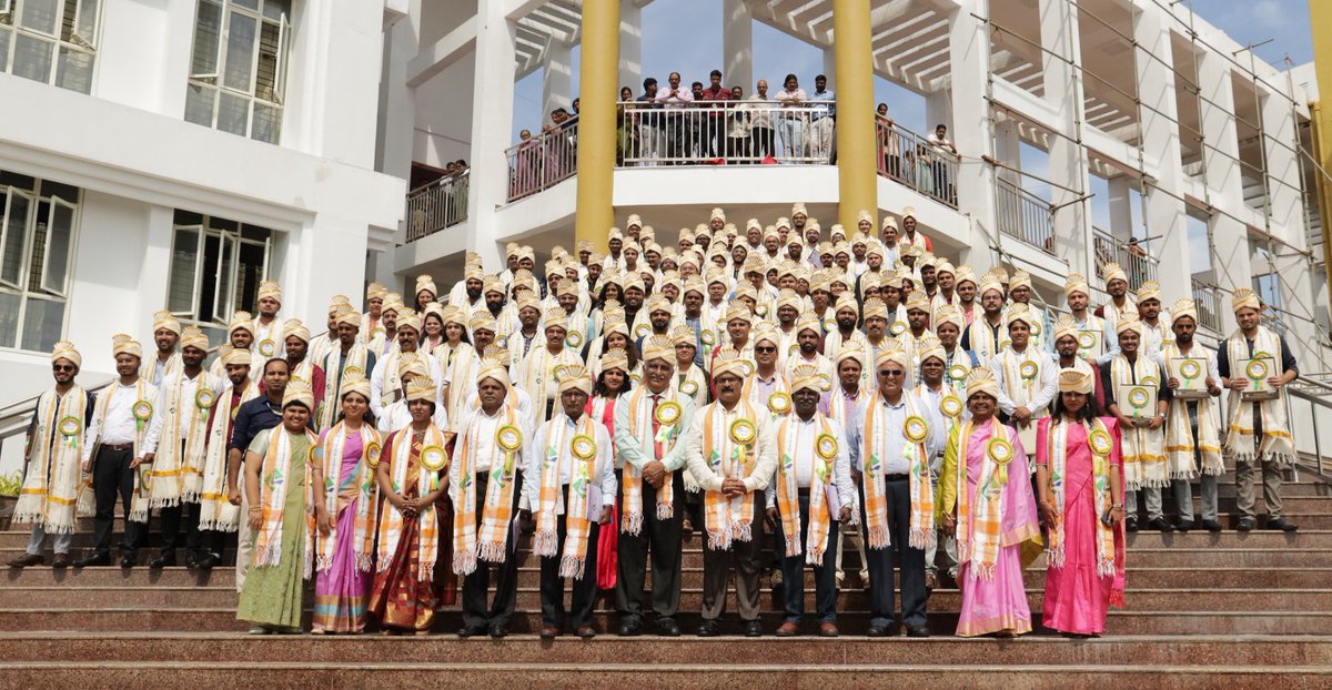 IIITKKottayam's tweet photo. IIITK holds 5th convocation ceremony
With great pageantry, IIIT Kottayam held its 5th annual convocation on Saturday, the 9th of December 2023. A total of 152 students including 117 Under graduates and 35 Masters were awarded degrees this year. https://t.co/QjVqRjh61d