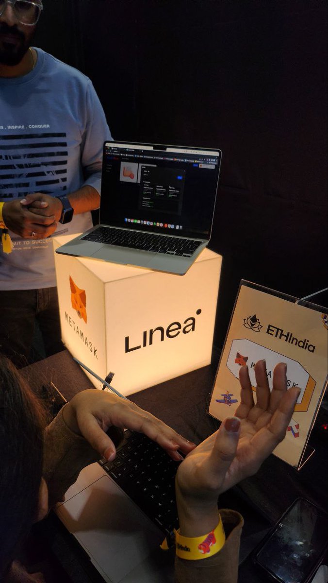 LineaBuild's tweet image. Last day of #ETHIndia2023 🇮🇳- projects are in, judges are judging 🧠 @MetaMaskDev @infura_io