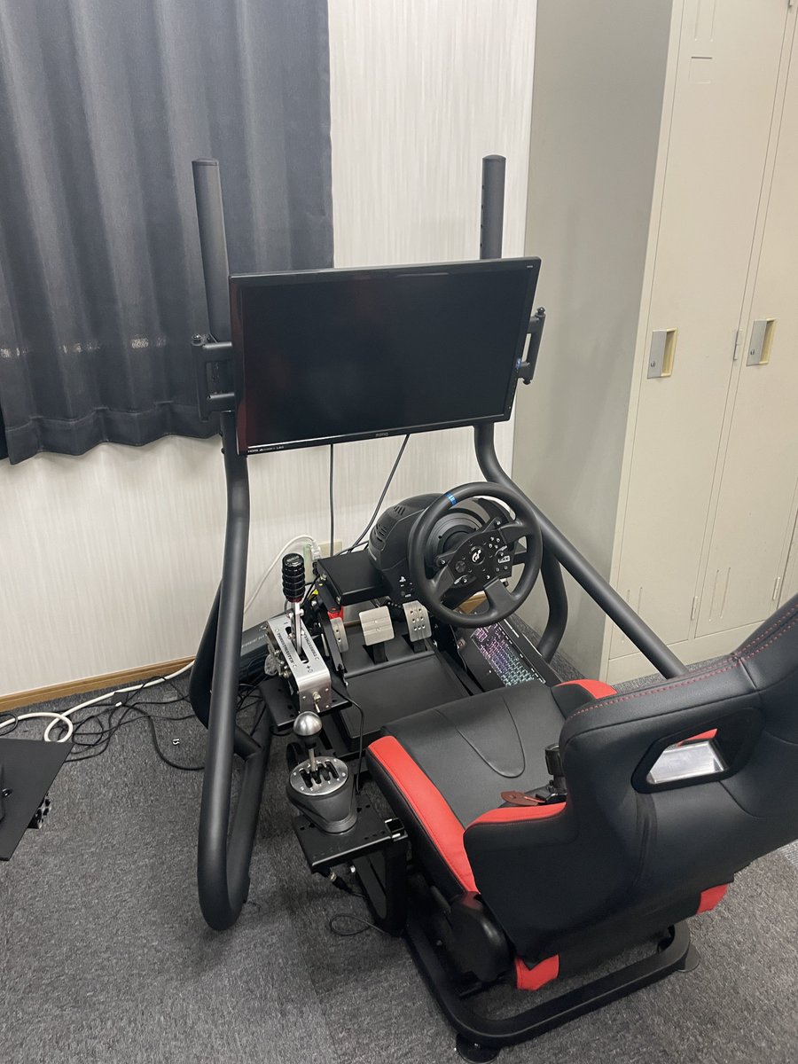 hideout0877's tweet photo. 今月一杯を目処に店仕舞いをする予定なので、シム機材を処分していきます〜！
家に置きたいとか店に置きたいとか有ればご相談下さい〜！ https://t.co/vc1kdBeljM
