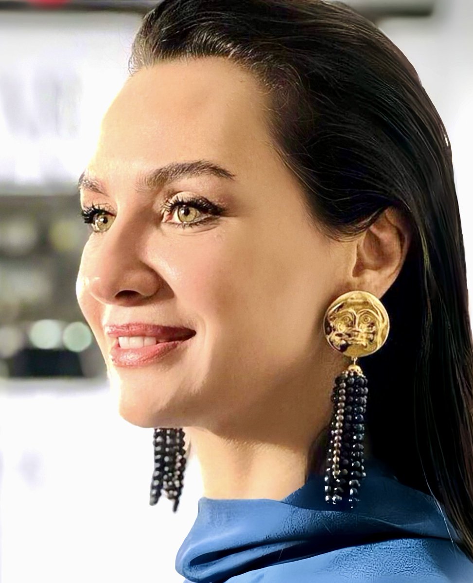 BirceFanPage's tweet photo. Radiating elegance, sheβs the essence of grace and the life of every gathering.
#BirceAkalay shines brighter than any star β¨πΈ
#GorgeousInEveryFrame https://t.co/4XhqwPtRYB