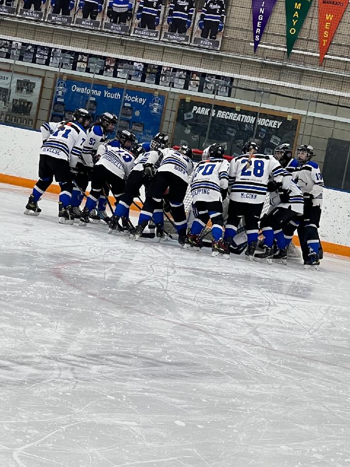 Tournament ALERTS!

Join us in cheering on our U10A girls as they play in the championship game in Hastings SUNDAY at 2:30 p.m. Also join us in cheering on our U12B &amp; U15B girls in their the 3rd place games in their respective divisions of our home tournament SUNDAY at 11 a.m.