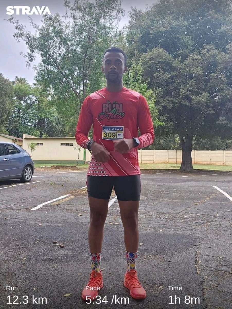 Ricardo__Africa's tweet photo. Day 14 12km×16 Challenge Against #GBV
2 days to go🥵🥵🥵
#TrapnLos
#TeamNoStories
#Manakana
#kissmadoloGang 
#stylerunner
#RunAfrica
#ReadAlex
#GoodBadUgly https://t.co/mnXV2ltRXD