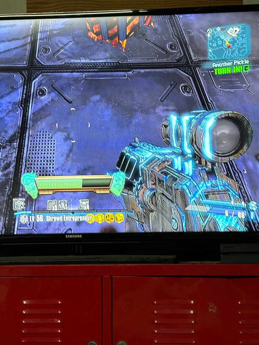 ClarViper's tweet image. Now amp what is going on???