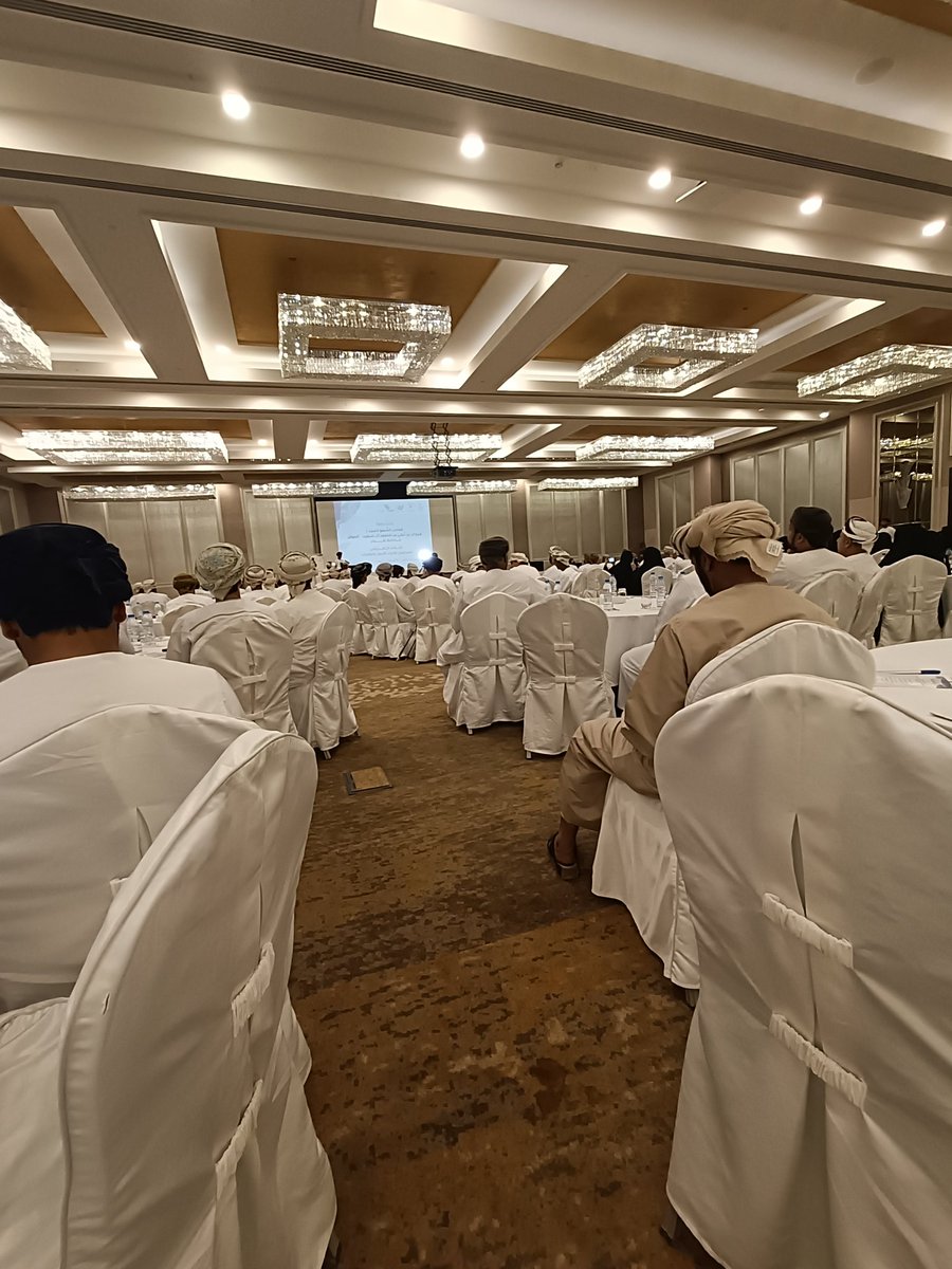 #يحدث_الآن  اللقاء التعريفي لمجالس أولياء الأمور بالولايات تحت رعاية صاحب السمو السيد محافظ ظفار الموقر  بقاعة فندق ميلينيوم الأحد الموافق ١٠ ديسمبر ٢٠٢٣م .. وقد حضر اللقاء من مدرسة غدو أ. علي الحضري مدير المدرسة و علي الشنفري رئيس مجلس أولياء الأمور.
@ghadwschool