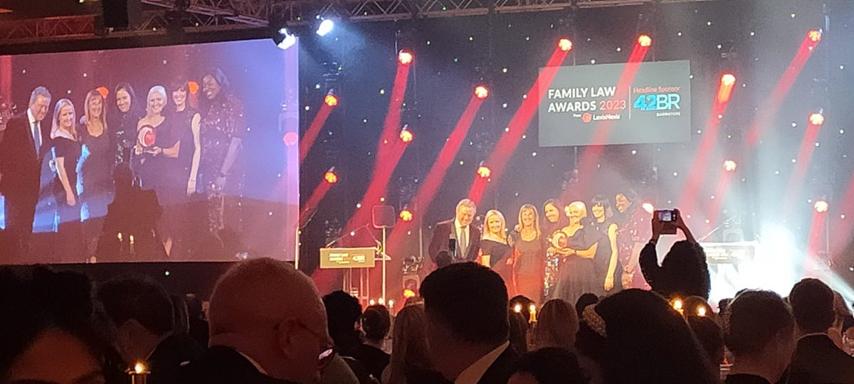 todaysmediauk's tweet image. Cracking evening at the @LexisNexisUK  #FamilyLawAwards, especially as we were on the ‘Family Law Firm of the Year’ awards #WinnersTable

Congrats @SolicitorsLLP, well deserved. 🥂 

Extended congrats to all those who participated and took awards back to the office today! 🏆