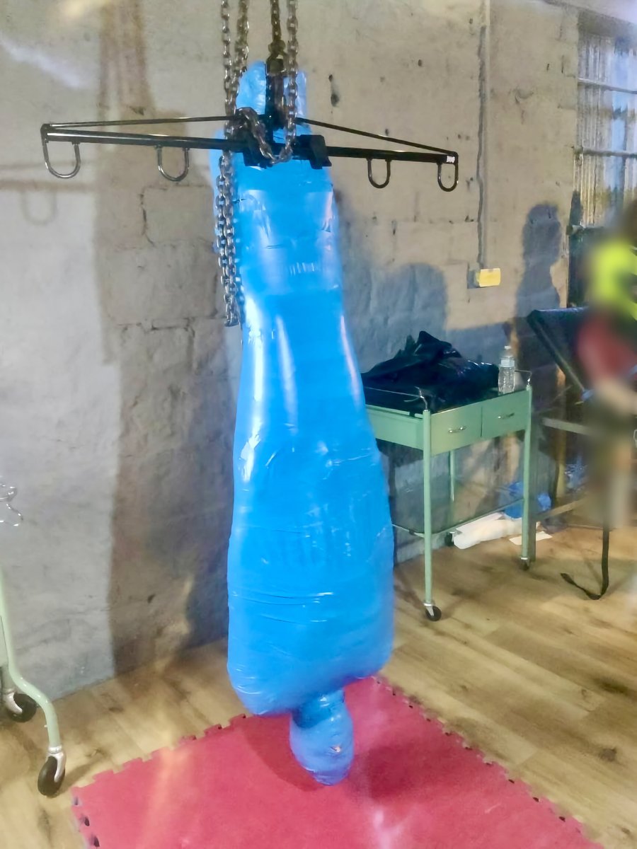 Things escalated somewhat quickly <a href="/MARS_Venue/">M.A.R.S Venue</a>... 

It all started with <a href="/lockedtied/">Locked & Tied ➡️ Nottsbound Oct</a> asking me if I wanted another go at inversion - to build on my few minutes on the wheel at <a href="/nottsbound/">Nottsbound</a>...

After a few minutes, I was told I looked "too comfortable" and was asked if I'd be happy