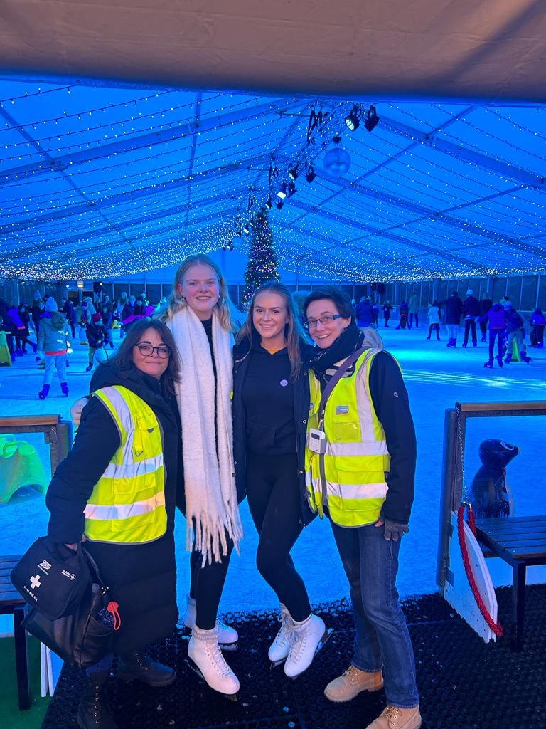 Helen BB tweet media