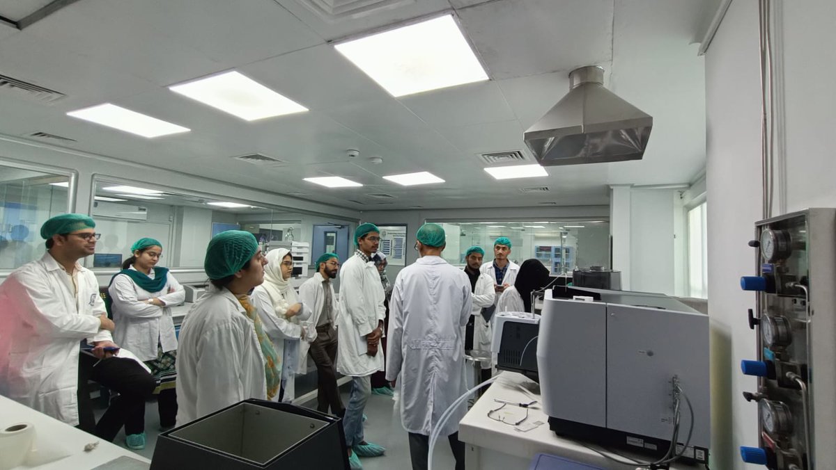 IBBPS_DUHS's tweet photo. We are glad to announce that our Lab has been upgraded with another piece of equipment "Atomic Absorption Spectrophotometer (AAS)". Empowering Accurate Elemental Analysis for Scientific Excellence.

Our Lab Champions Embrace in Atomic Absorption Spectrophotometer Training. https://t.co/biWkEMPKUL
