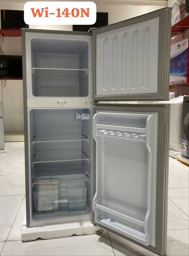 Sinon moi je n'ai pas de boutique einh

Je travaille avec les propriétaires et on me fait mes prix

C'est pour ça que par exemple cette semaine tu peux avoir une TV smart WIN à 68.000 FCFA, un four électrique avec plaque chauffante à 60.000 FCFA, un réfrigérateur à 130.000 FCFA