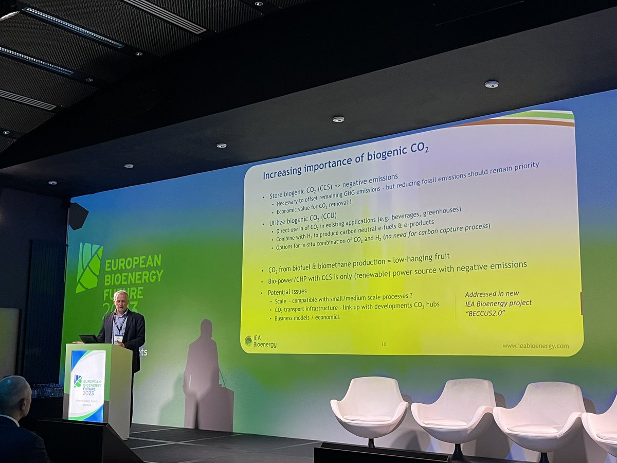 Next up at <a href="/bioenergyEU/">Bioenergy Europe</a> summit: <a href="/LucPelkmans/">Luc Pelkmans</a> of <a href="/IEABioenergy/">IEA Bioenergy</a> highlights the importance of capturing and reusing biogenic CO2, for example from #ethanol production. This can replace fossil CO2 in many applications