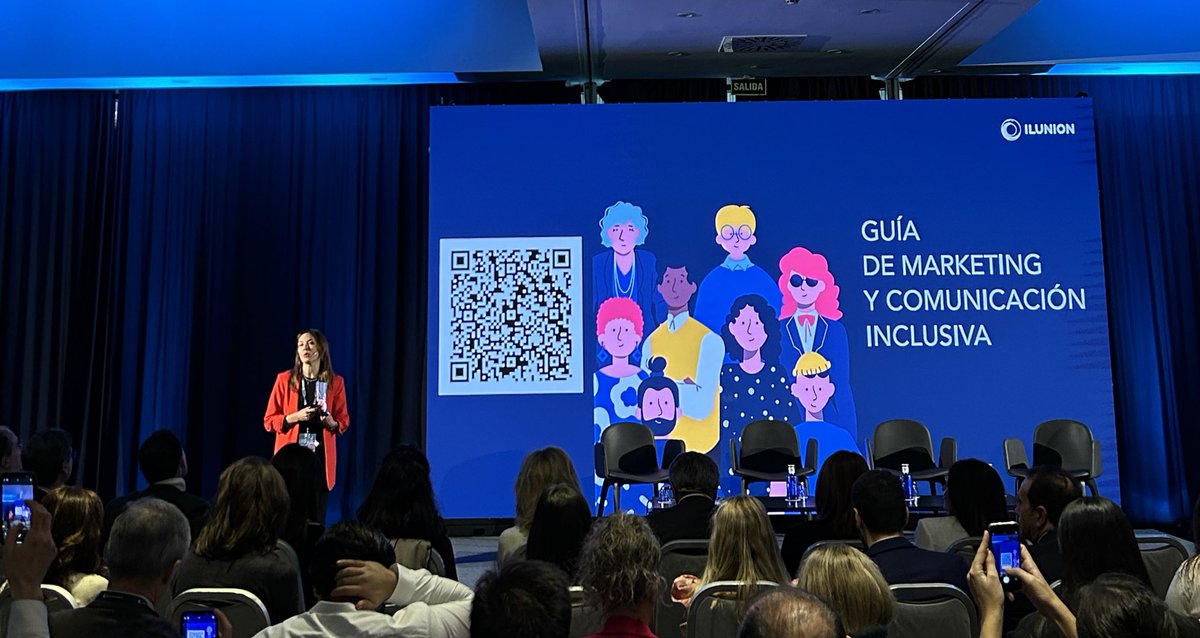 ILUNIONHotels's tweet photo. Durante esta bienvenida hemos presentado nuestra 📗 Guía de Marketing y Comunicación inclusiva, con pequeños grandes tips para ser más conscientes. 

#TodosIncluidos https://t.co/4xmOGDTSDT