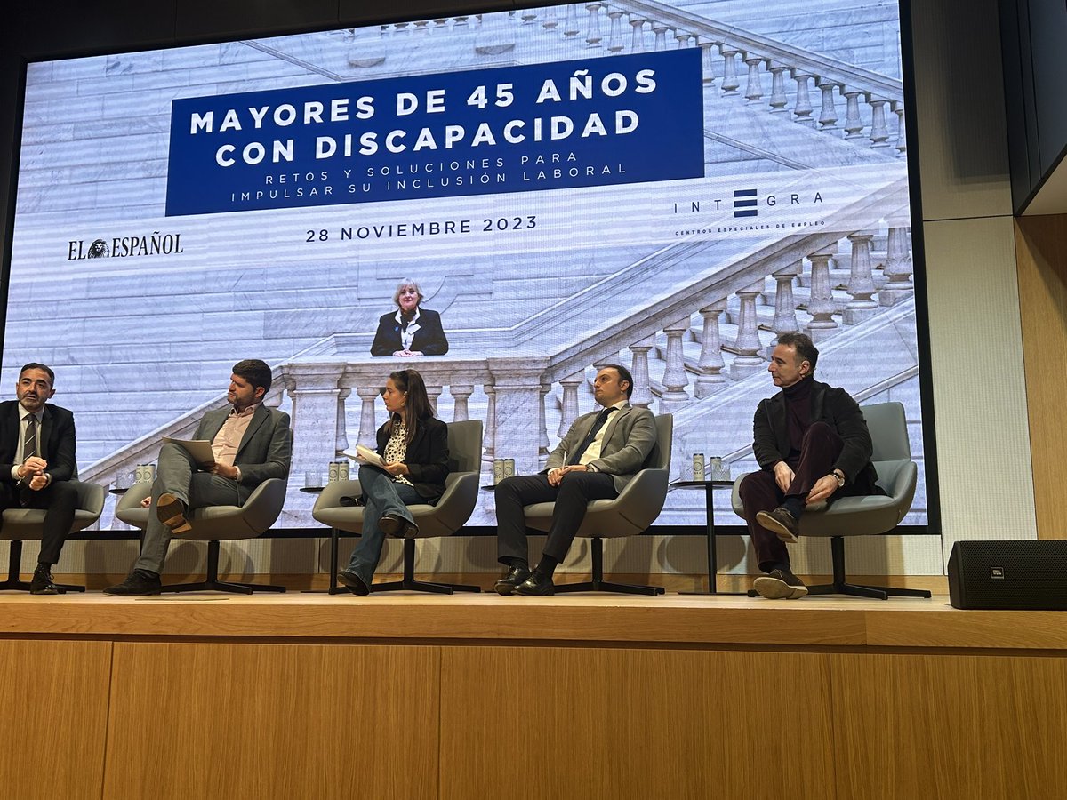 <a href="/LuisCruzMateos/">Luis Cruz Mateos</a> Ángel Luis González Olivares , vicepresidente de <a href="/CONACEE/">CONACEE</a>, destaca la labor que hacen las empresas como #IntegraCEE en la inclusión de personas con discapacidad y en la dinamización del tejido empresarial.