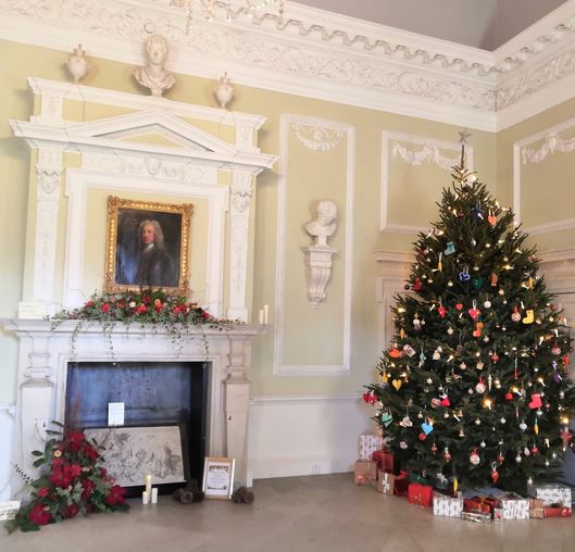 🎄A Country House Christmas🎄From 29 November to 23 December. Step back in time &amp; experience the decorated halls at Lydiard House for the festive season. Open Wednesdays to Sundays 11am-4pm (last admission 3.30pm). lydiardpark.org.uk/event/a-countr… <a href="/LydiardMuseum/">Lydiard House Museum</a> <a href="/LydiardPark/">Lydiard Park</a> <a href="/ElizStJohn/">Elizabeth St.John</a>