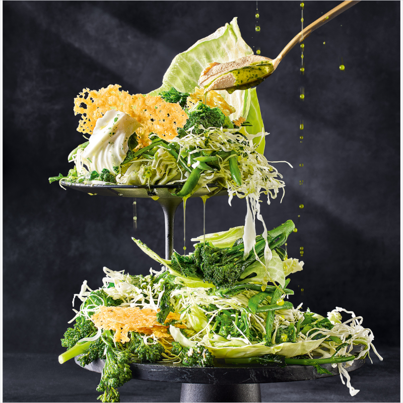 WOOLWORTHS_SA's tweet photo. Indulge in perfection with Our Best Ever range, so your festive feast isn’t just great – it’s the greatest. Each starter, main, and dessert is handcrafted with the ultimate care and exceptional flavour for your best ever #WooliesChristmas.