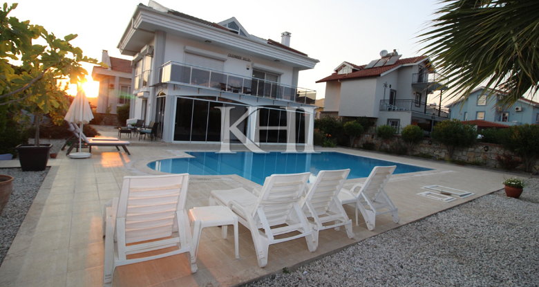 KeyholdersIntl's tweet image. With mountain and forest views, a pool and gardens and easy access to local amenities this four-bed #villa makes a perfect family-sized #holidayhome. Just click on the link for full details:

keyholdersinternational.com/property/detac… #property #forsale #Turkey