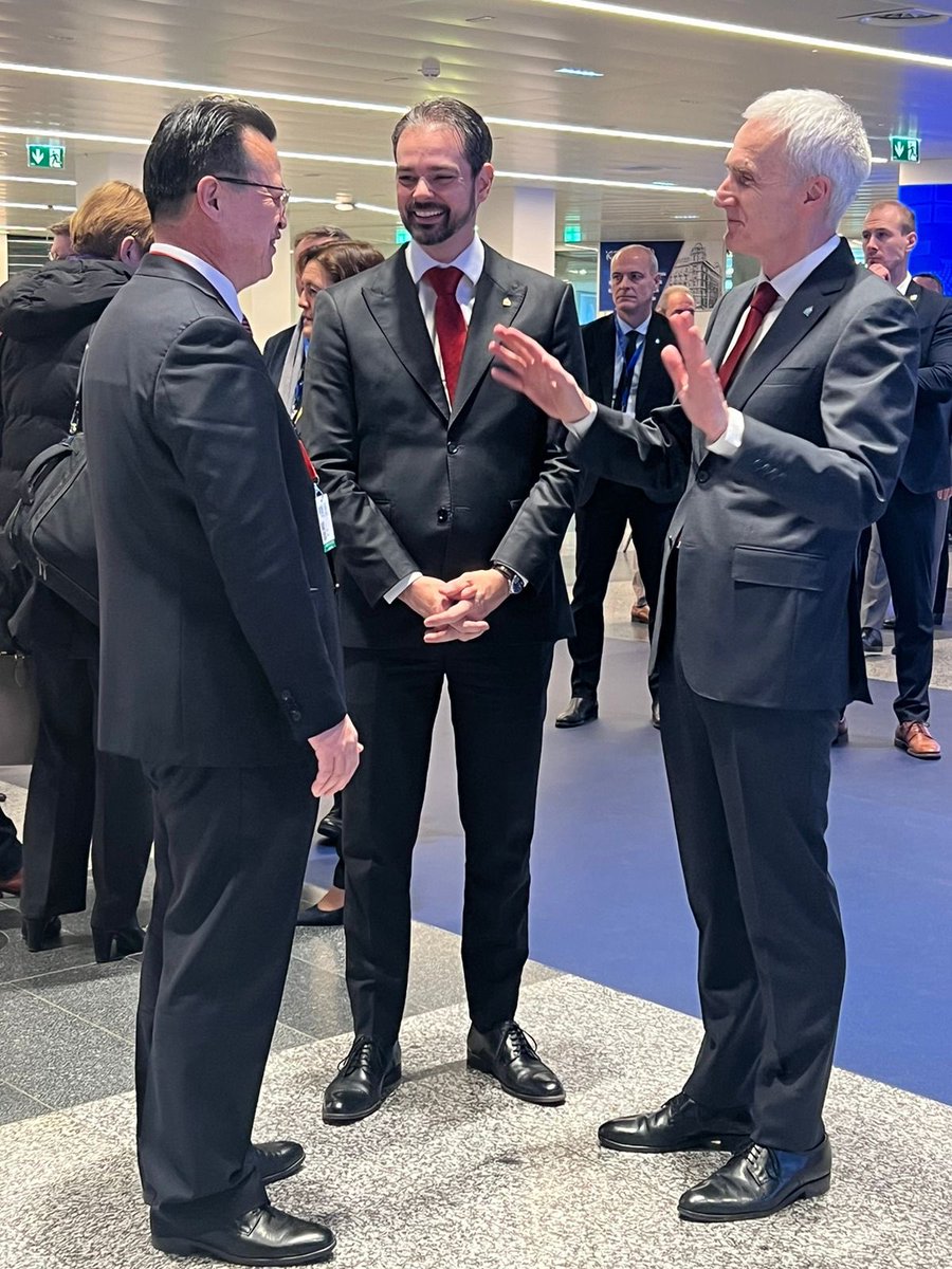 ValdecyUrquiza's tweet photo. 🇧🇷 Excited to arrive at the #INTERPOLGA in #Vienna!! Looking forward to engaging discussions with @INTERPOL_SG, delegates on strengthening #LawEnforcement cooperation! #INTERPOL #INTERPOLsg https://t.co/TGd8eiZslI