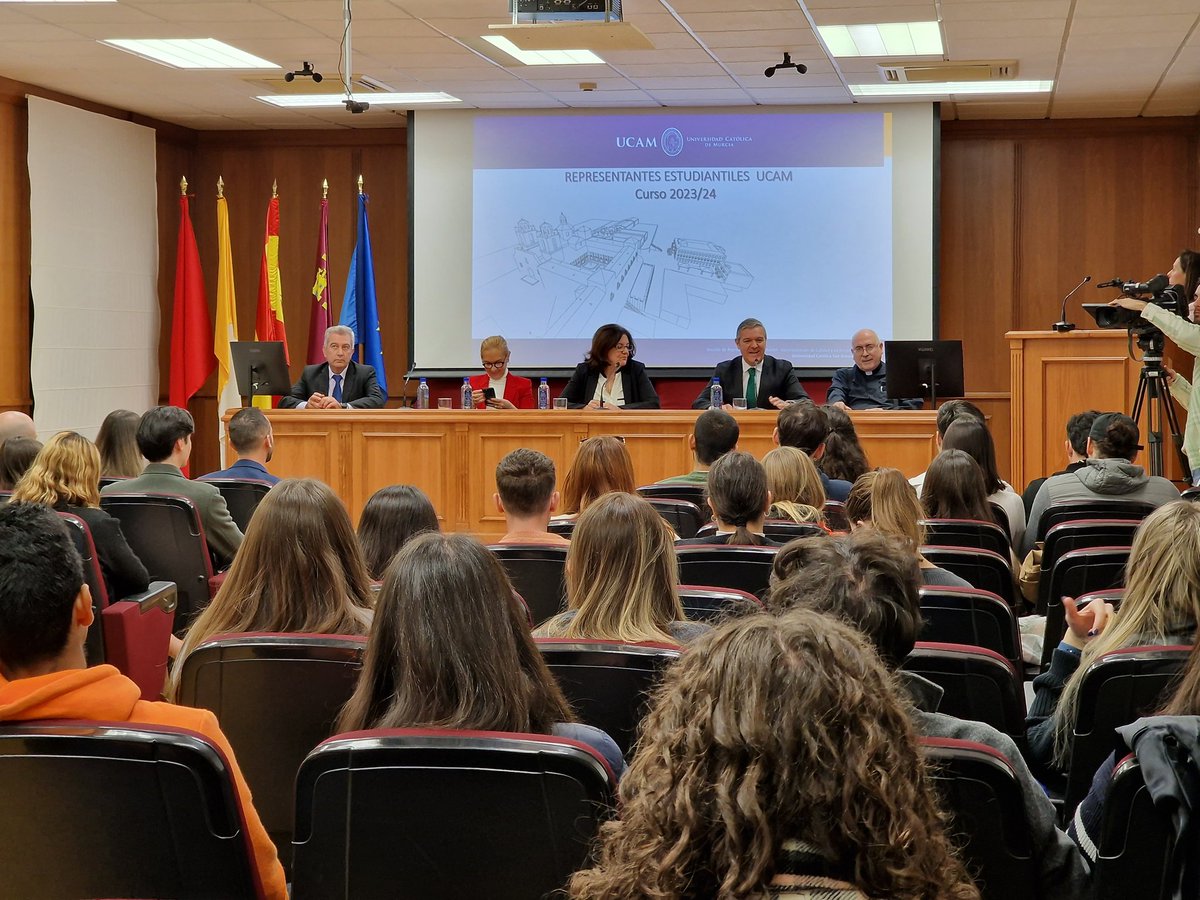 UCAM Universidad tweet media