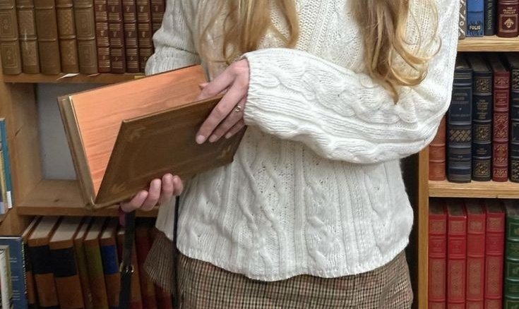 “She breathed deeply of the scent of decaying fiction, disintegrating history, and forgotten verse, and she observed for the first time that a room full of books smelled like dessert: a sweet snack made of figs, vanilla, glue, and cleverness.”

—Joe Hill, NOS4A2