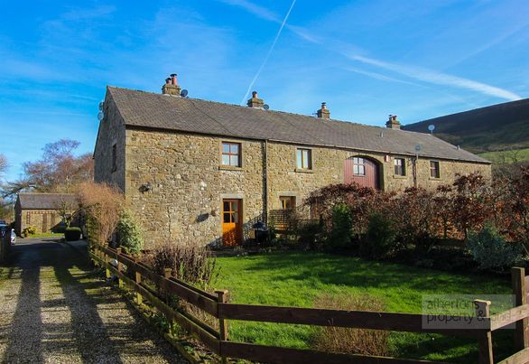 Back on the market: Bradley Court, Thornley Road, Chaigley BB7 3LY – three-bedroom cottage; offers over £315,000.

This cosy cottage enjoys a stunning setting in open countryside, with beautiful views towards Parlick, Pendle Hill and Longridge Fell.

athertons-uk.com/property/resid…