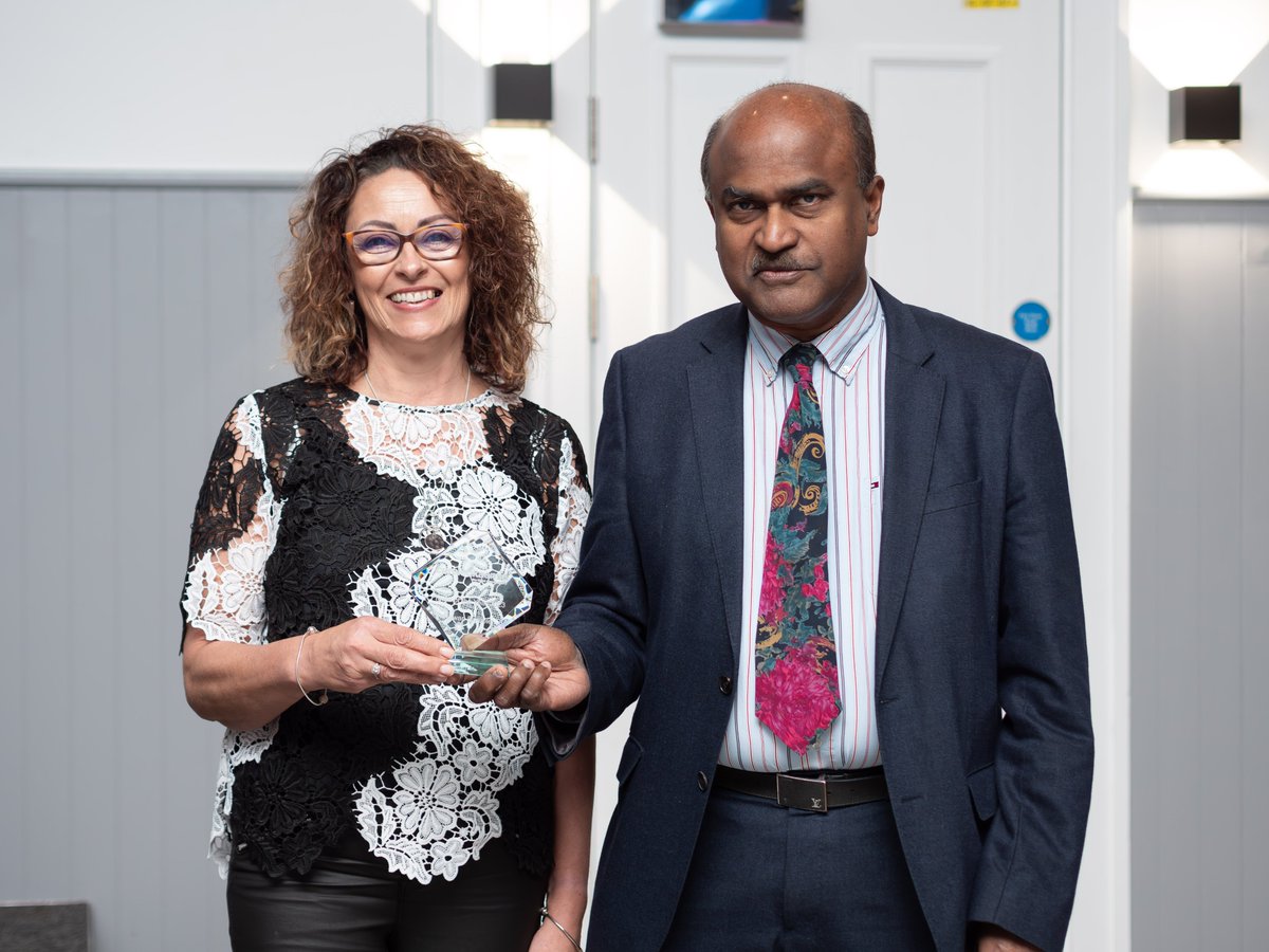 It was a double award winning week for Dr Salim Shafeek last week 🏆🏆 The day after his team scooped the Team of the Year at the Cure Leukaemia 2023 Christmas Awards for their Rowan Ramble walk which helped raise £38,000 for the charity, he was awarded the @WorcsAcuteNHS…