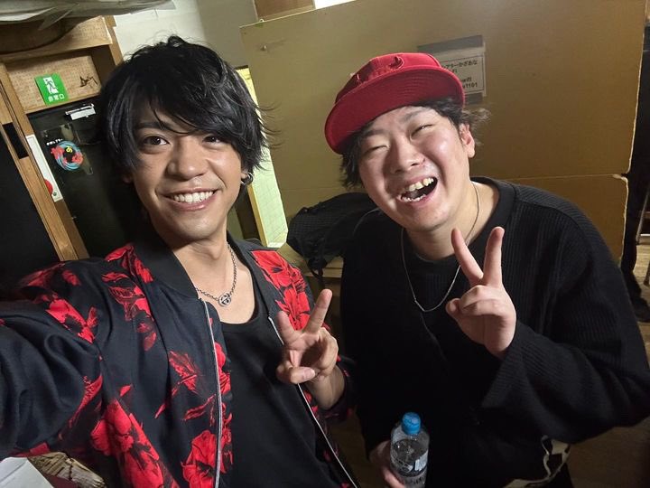 182famous44's tweet photo. ごっこ倶楽部さんとコラボ配信決定‼️✨

11月28日 23時30分〜 TikTok📱

先日公開された【カタテノドラマ】についてお話したいと思います☺️

日付けが変わった11月29日は誕生日🍖
お祝いしに来てね🥁🔥

https://t.co/e417B0mIhA https://t.co/vH8DtvRW8N