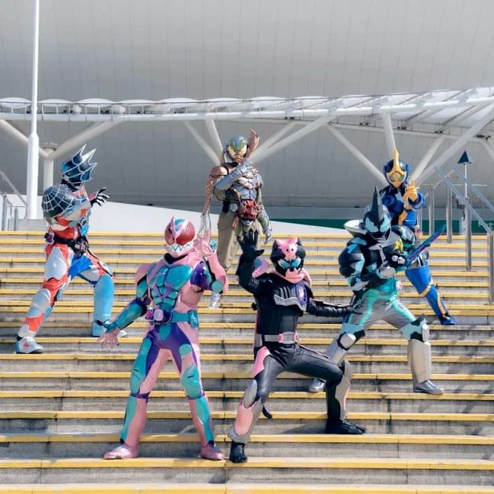 KmanYeung's tweet photo. 「仮面ライダーリバイス」五十嵐一家が集結📸

@KamenForceHK https://t.co/7YkSVQT8Co