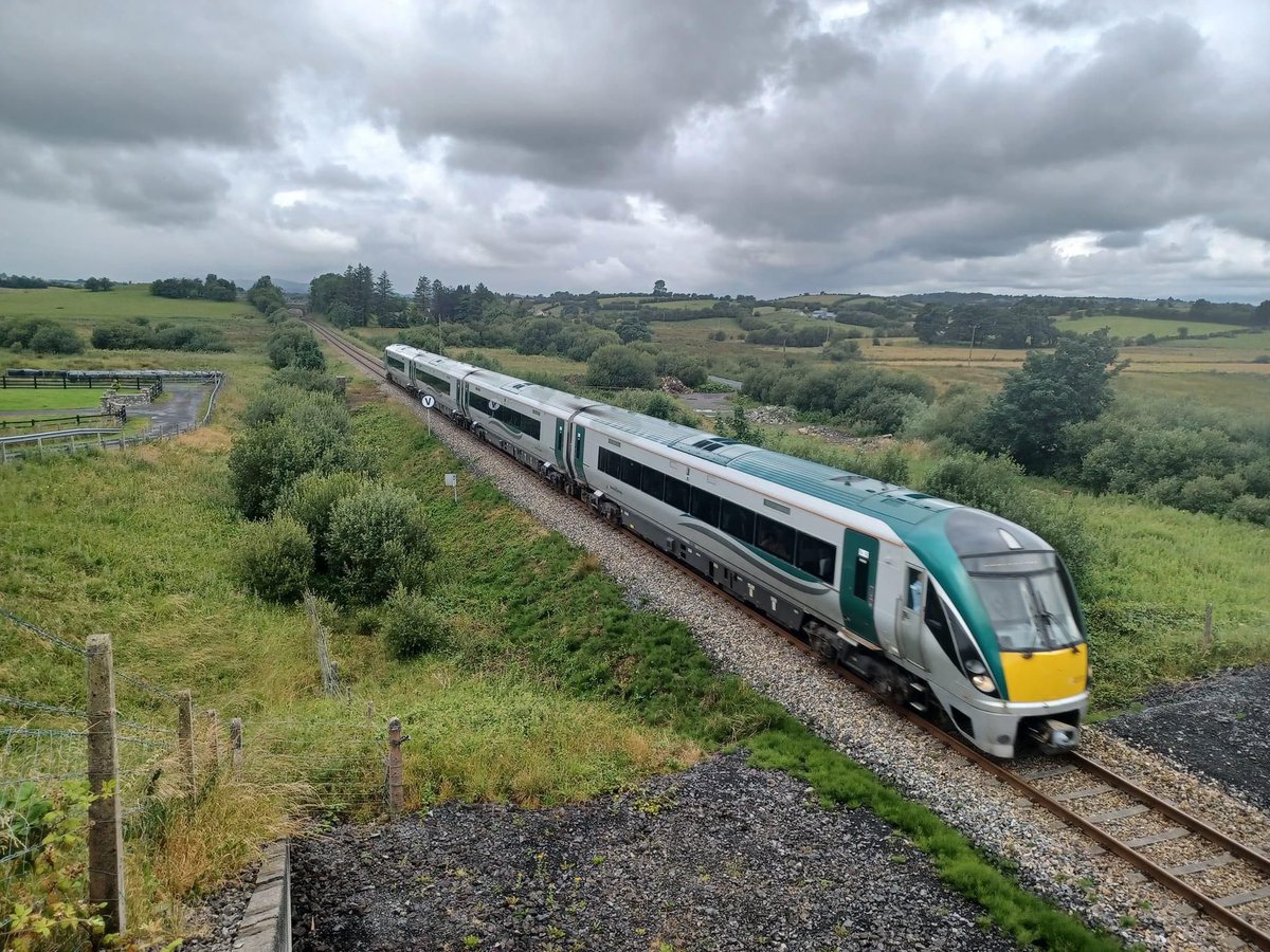 Ireland’s per capita spend on rail is still just 41% of the UK, 31% of Holland and 18% of Austria. Expanding the reach and capacity of the network including the #westernrailcorridor is a must for #sustainable transport &amp; carbon reduction
<a href="/TFIupdates/">Transport for Ireland</a>
@galwaycommuter
<a href="/greenparty_ie/">Green Party Ireland</a>