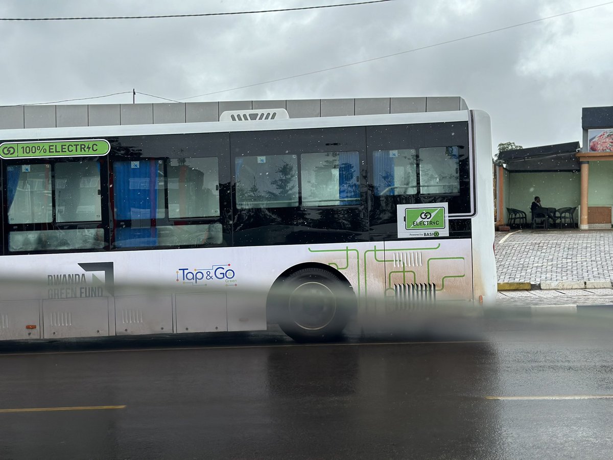 acmobilityrw's tweet photo. 💯 % electric
Zero Carbon emissions
Diesel ce quoi!!
#BasiGoSpotted
#TapnGo
#Takethelead https://t.co/VJOIyvLgFn