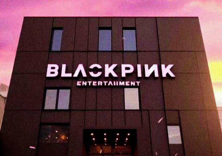 cotyasjennie's tweet photo. "La contribución de BLACKPINK al beneficio operativo de YG en 2023 es más del 85%".
 No es yg es BLACKPINK ENTERTAIMENT https://t.co/ukJJBFURey