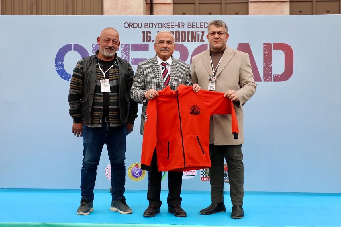 ALPERARGANunye's tweet photo. Ordumuza Ulusal Offroad parkuru hayırlı olsun.

Tosfed Ordu İl Temsilciliği olarak Ordu Büyükşehir Belediye Başkanı Sn.Dr.Mehmet Hilmi Güler Bey’e çok teşekkür ederim. Haberin devamı⬇️

https://t.co/y3IvZXTM5i
#tosfed #ordubüyükşehşirbelediyesi @mhilmiguler #ordugezenbiliroffroad https://t.co/IkQ4JmeClI
