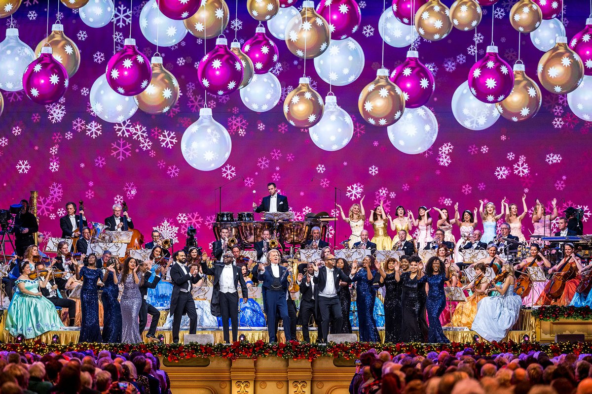 Get in the festive spirit by watching André Rieu's White Christmas, screening at select Event Cinemas locations this weekend and on December 24th ❄️ Thanks to Event Cinemas, we've got a double pass to check it out this Sunday. Enter here 👉 bit.ly/AndreRieuComp_…