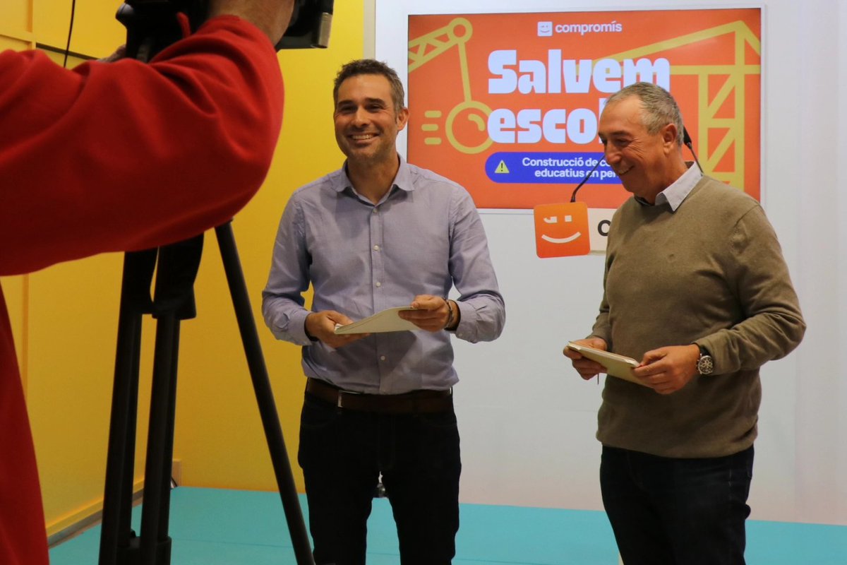 El PP retalla ✂️ 121 milions d'euros per a fer escoles i des de Compromís presentem #SalvemEscoles 🏗️🏫, una campanya per defensar:

🛑 0 retallades en infraestructures escolars

🛑 0 retallades als 1400 milions de € que ja tenen els ajuntaments per a fer escoles

⬇️🧵