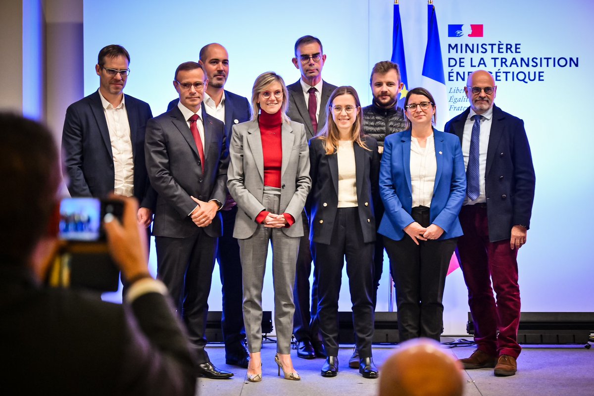 AgnesRunacher's tweet photo. Décarbonée et compétitive, l'énergie nucléaire est un atout crucial pour sortir de notre dépendance aux fossiles. À la veille du #WNE2023, fière de dévoiler hier les 6 nouveaux lauréats #France2030 du nucléaire de demain, soutenus à hauteur de 77 millions d'euros par l'Etat ! https://t.co/BlDZdjSTFE