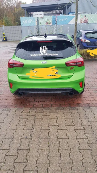WulfgarDer's tweet photo. Ach Monte lass dir nix sagen. Ich hole jetzt auf Entspannt meine Freundin vom Kindergarten ab köstlich schmöstlich😂😂🤪😎👍 #MontanaBlack https://t.co/PMKIgG43yk