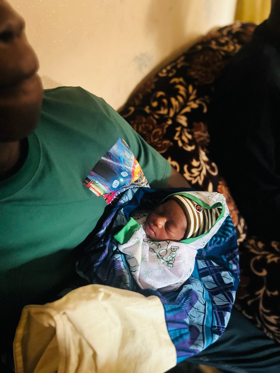 ForgiveEvua01's tweet photo. At work, I received the exciting news that my birthday present had arrived.

 I'm Papa Twins now that I have two girls. It can only get better! Glory to God!
 
To the US, happy birthday🥂🤍

+1 Today #Nov28  🥰 https://t.co/3IJ5oSmbRE