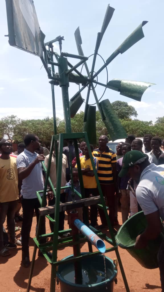 Last week #FS4FS (Food Systems for Food Security) project held Agri-Expos at trading centers in Lilongwe Rural to link private sector partners &amp; communities, including lead farmers, farmers &amp; extension workers, to purchase agri-inputs for upcoming crop season. <a href="/IrlEmbMalawi/">Ireland in Malawi</a>
