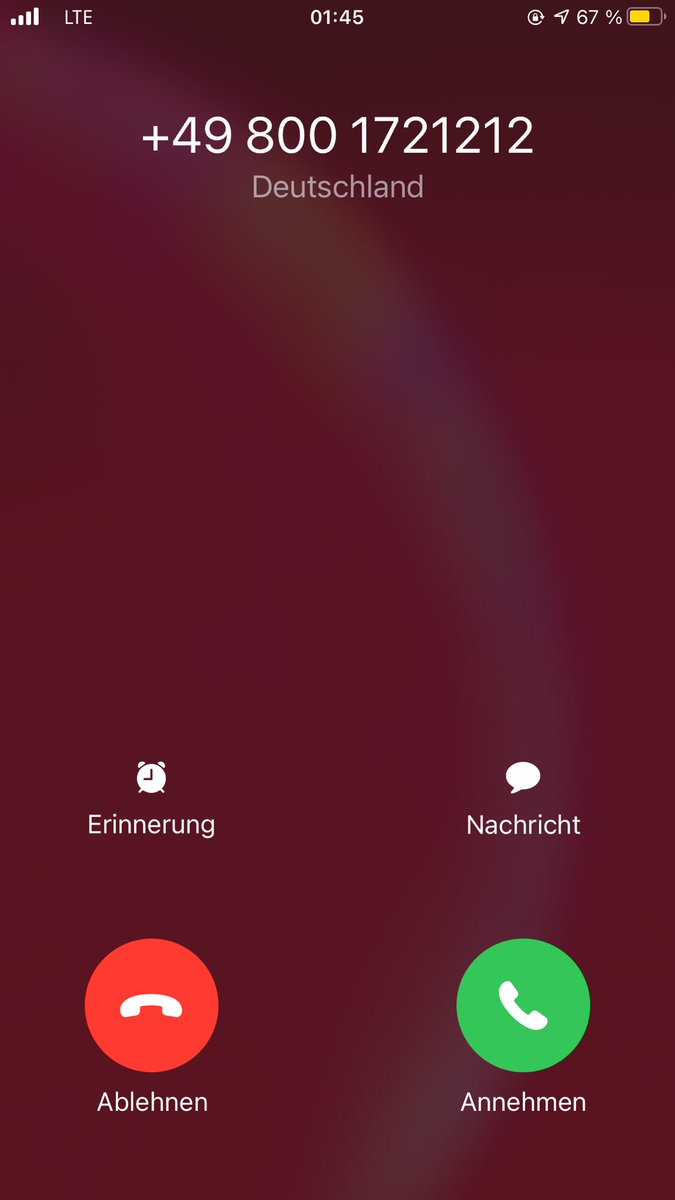 WM2014GER's tweet photo. @vodafone_de Totalausfall seit gestern. Netz Assistent konnte natürlich nicht helfen. Rückruf für gestern Abend 23:30 Uhr noch vereinbart, wurde stattdessen um 01:45 wach geklingelt. Nun heute funktioniert nicht mal mehr der Netz Assistent. Es ist und bleibt eine Plage! https://t.co/GoThdjemCM