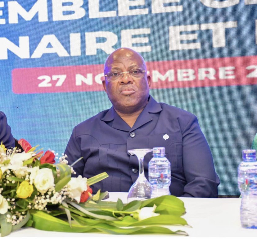 coeurdafriqueM's tweet photo. 🛑#RDC:Changement à la tête de la @FECRDC #Robert #Malumba #Kalombo a été élu nouveau #PCA à l'issue de l'assemblée générale élective organisée ce lundi 27 novembre. Il remplace à ce poste #Albert #Yuma.
Un vent nouveau souffle dans le patronat congolais. https://t.co/tuGs6hwfZa