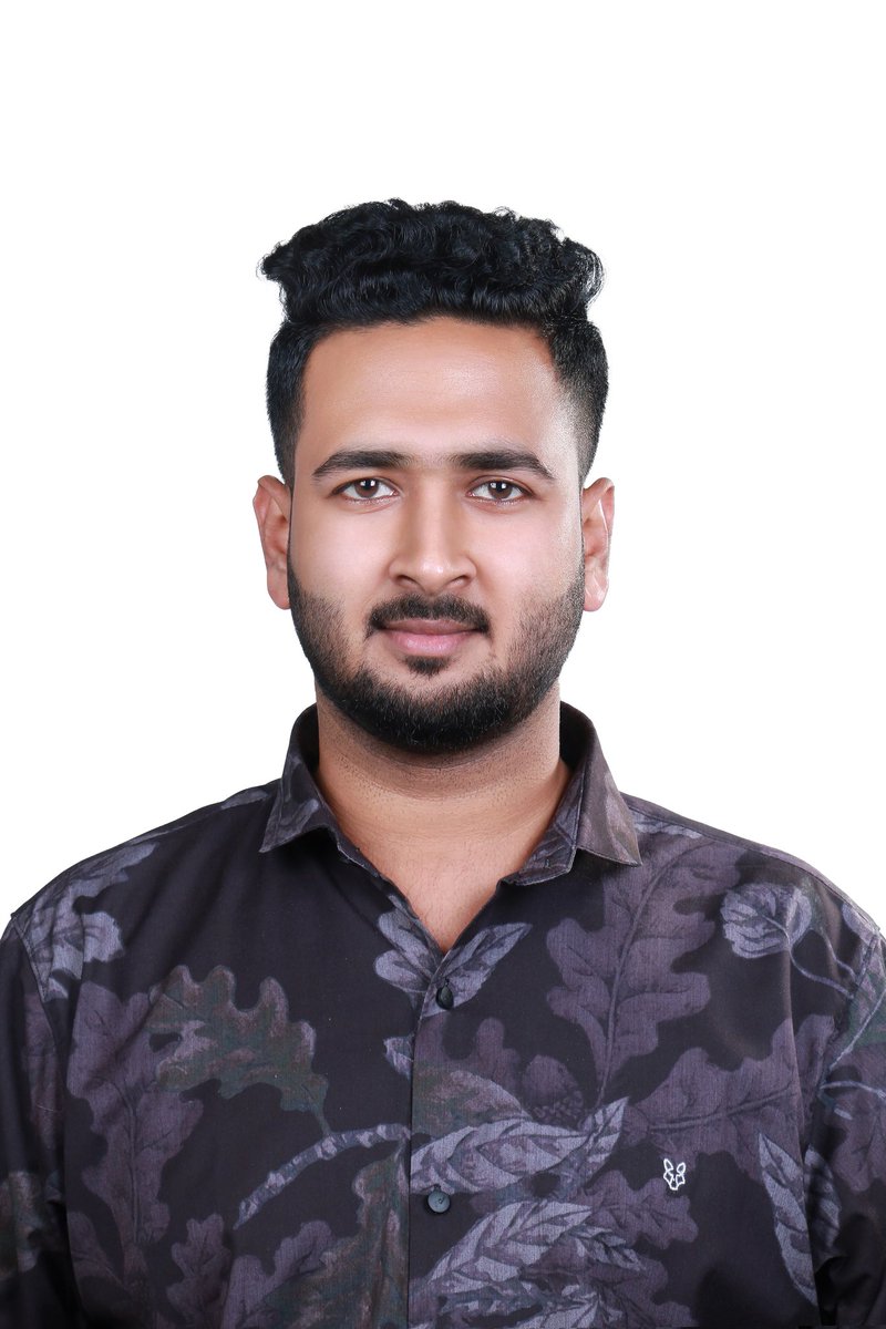 Professional Look 🫶
.
.
.
#professional #photoshoot #indoorphotoshoot #formal #instadaily #bangladeshi #cumilla #fpy #explore #new #abubakkarsiyam #siyam