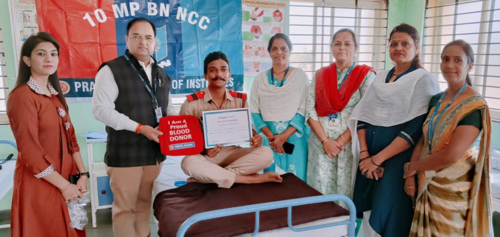NccIndore's tweet photo. NCC Day Celebrated by @NccIndore. A large number of NCC Cadets, ANOs, PI Staff carried out voluntary Blood donation in all districts under NCC Group HQ Indore
@HQ_DG_NCC @NccDteMPCG @CMMadhyaPradesh @schooledump https://t.co/lQXqrDbCFN