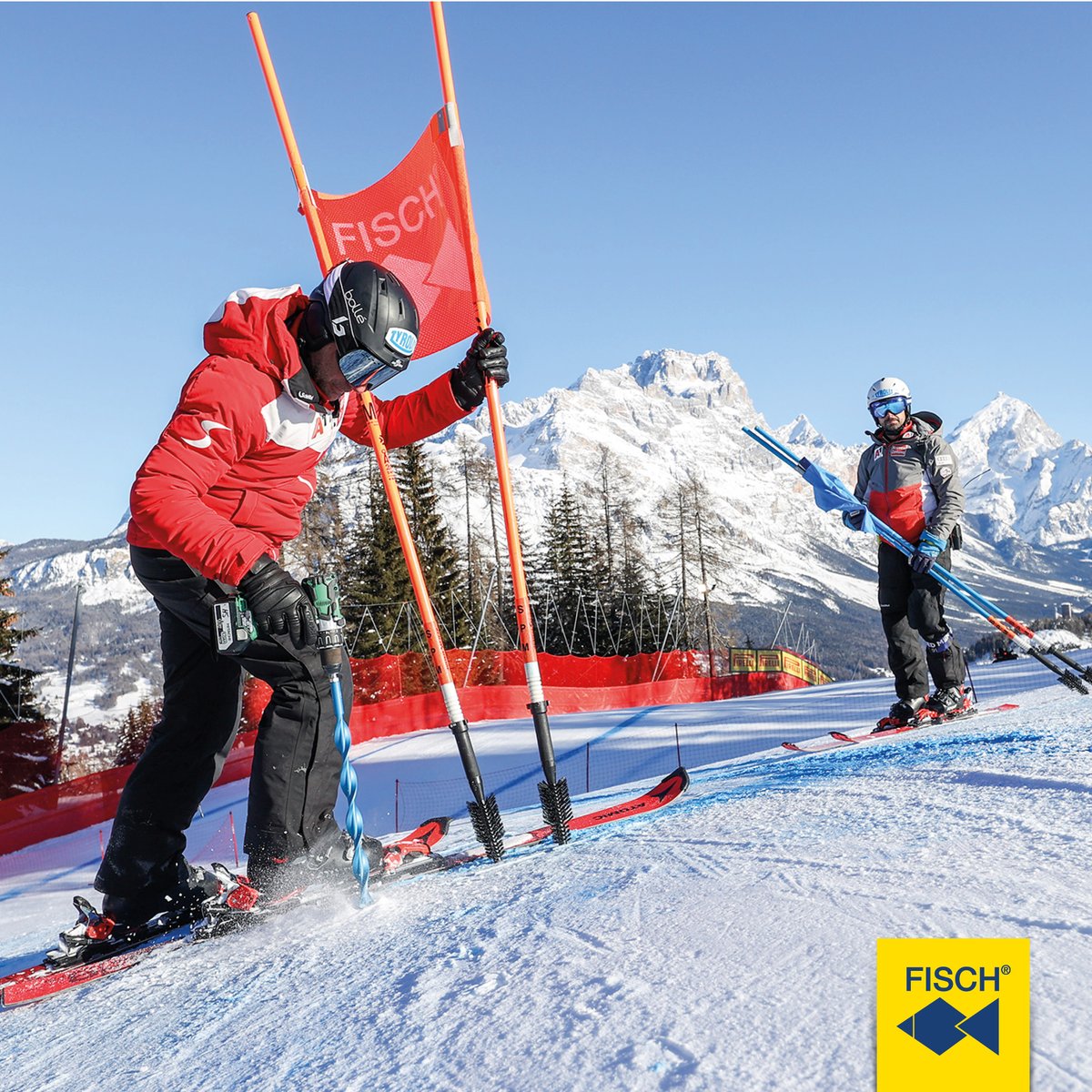 The ultra-light ALU SPEED ice drill, with a weight less than 500 grams, is used to drill the holes for the tilting poles that have to be avoided during ski races.⛷📷 #GEPApictures