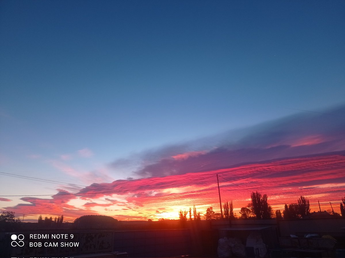 bobpuncat's tweet photo. @xcollgi @MeteoMauri @eltempsTV3 @meteocat @meteorac1 @eloicordomi @TomasMolinaB @SoniaPapell @CarmeQuintanaPr @XFreixes @ARAmeteo @SergiLoras https://t.co/girMmqiCRf