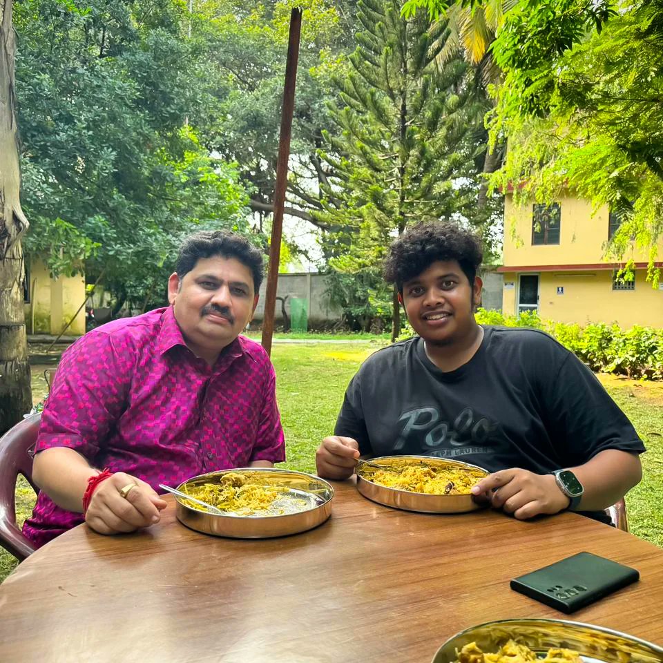 Irfan's view (@md_irfan10) on Twitter photo Glad To meet and cook with <a href="/chefbhat/">chefvenkateshbhat</a> , His knowledge about Food and cooking is on whole another level, such an amazing person, check out our full video on my YouTube channel.
#irfansview Glad To meet and cook with <a href="/chefbhat/">chefvenkateshbhat</a> , His knowledge about Food and cooking is on whole another level, such an amazing person, check out our full video on my YouTube channel.
#irfansview