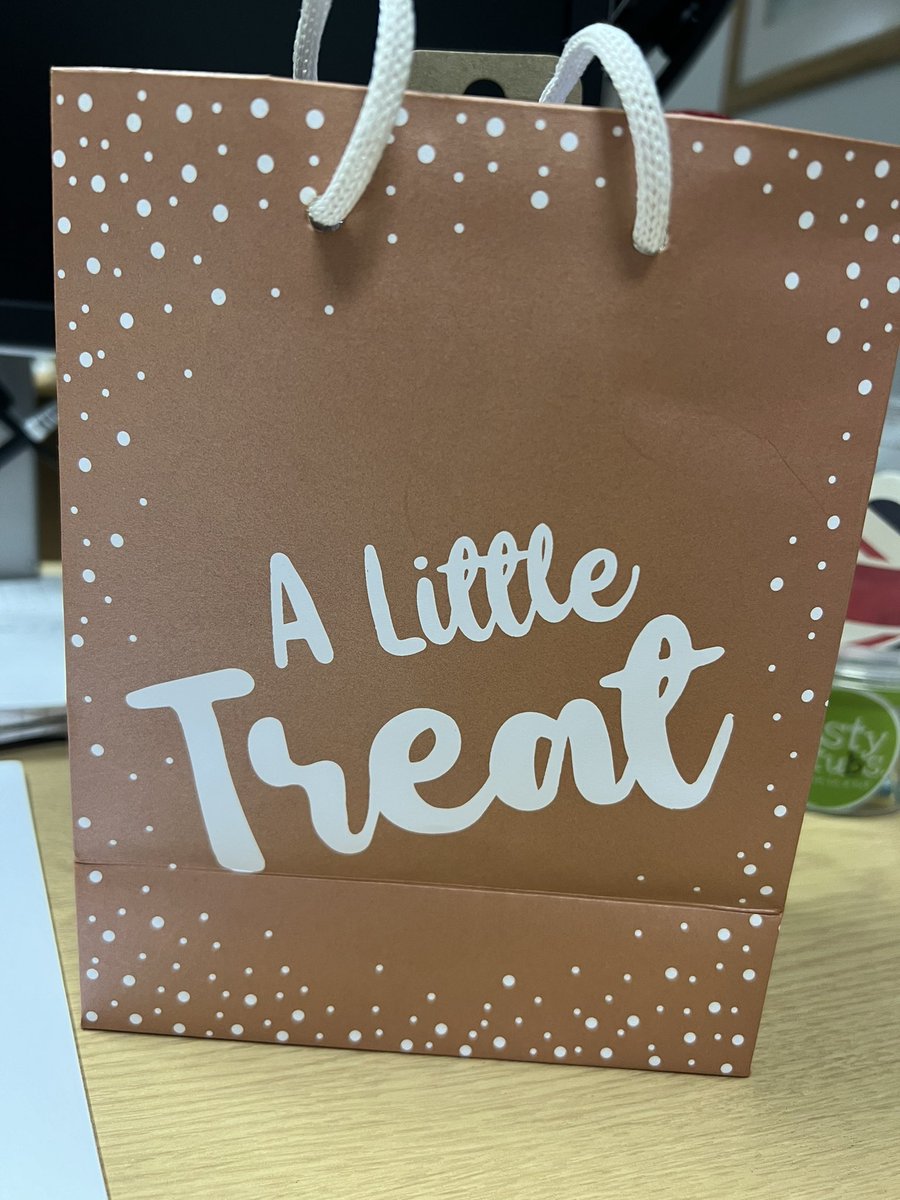 Carrie-Ann tweet media