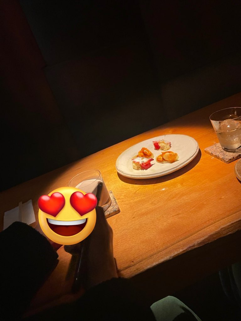 ayum__321's tweet photo. 久々オキニのバー行った https://t.co/GWOR2nREwE