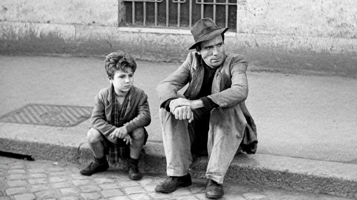 MilanBarsopia's tweet photo. Classic Movies: Italian Edition 🇮🇹✨

Here are 10 must-watch Italian films that showcase the beauty, drama, and artistry of Italy's rich cinematic world.

A thread 🧵 https://t.co/veJVwicEQD